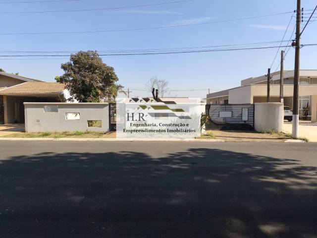 Venda em Residencial Mont Blanc - Cosmópolis