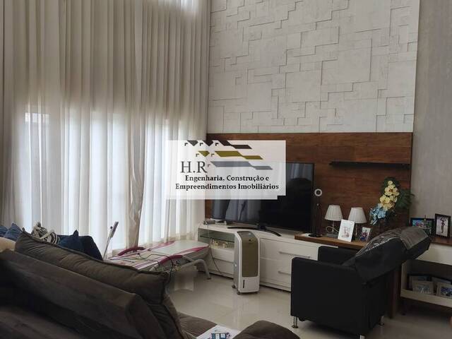 #40 - Casa para Venda em Artur Nogueira - SP